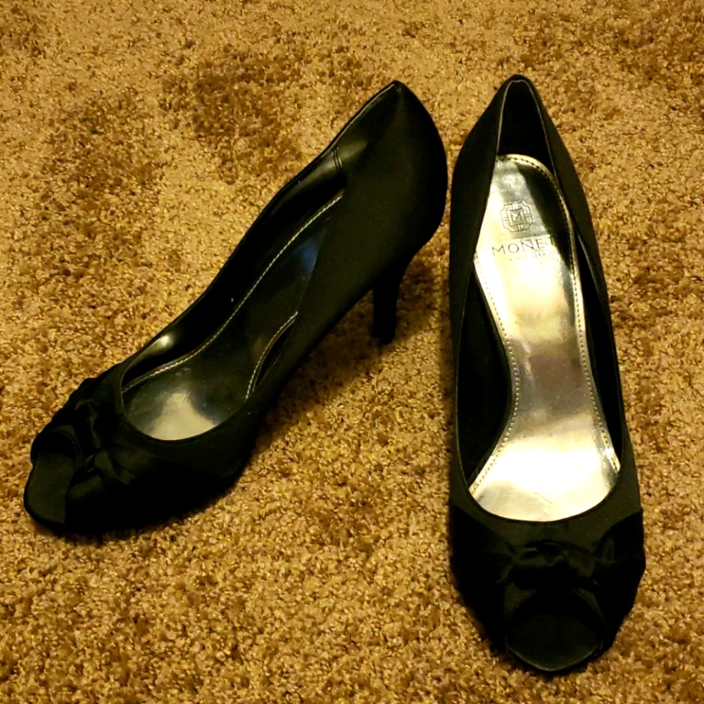 Black cloth heels